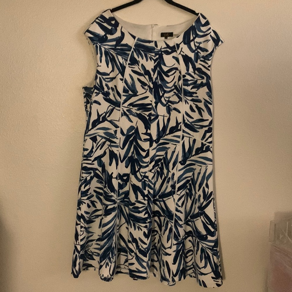Blue and crème sleeveless dress with piping size 16
